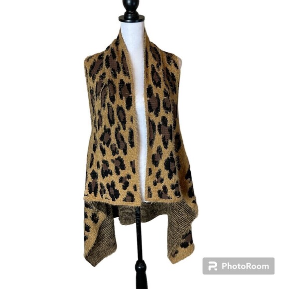 Leopard Cheetah Women SZ OS Poncho Jungle Fuzzy Knit Soft Wrap Cozy Cardigan U3 - Picture 1 of 11